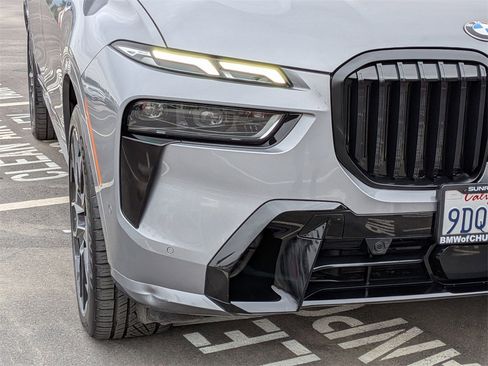 Used 2023 BMW X7 xDrive40i w/ M Sport Package image 25