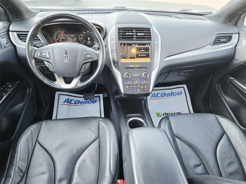 Used 2017 Lincoln MKC Reserve image 10
