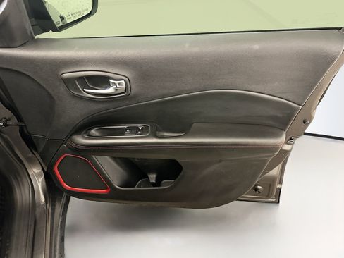 Used 2019 Jeep Compass Trailhawk w/ Leather Interior Group image 32