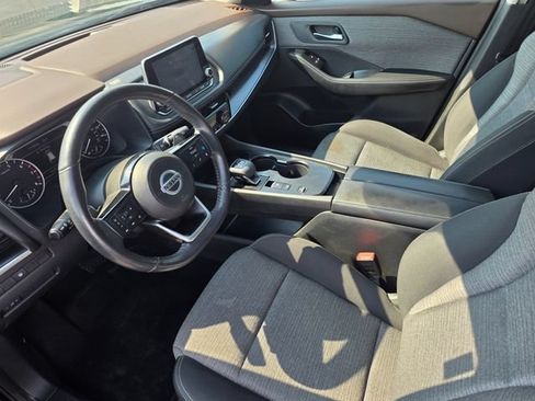 Used 2021 Nissan Rogue SV FWD image 18