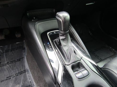 Used 2022 Toyota Corolla XSE FWD image 18