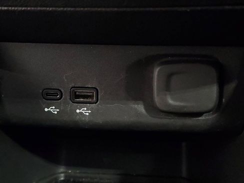 Used 2025 Buick Envista Preferred image 21