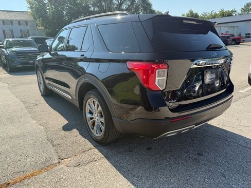Used 2023 Ford Explorer XLT w/ Equipment Group 202A AWD/4WD image 7