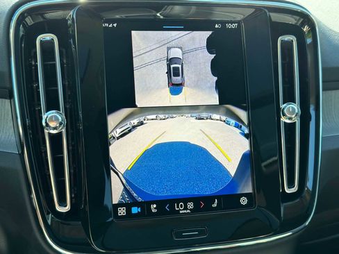 New 2025 Volvo XC40 B5 Ultra w/ Climate Package image 26