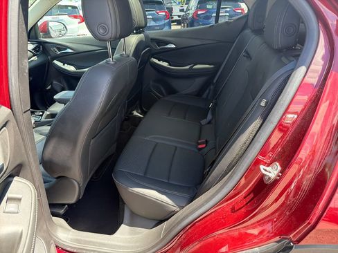 Used 2023 Buick Encore GX Essence w/ Experience Buick Package FWD image 26