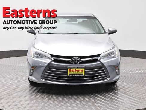 Used 2017 Toyota Camry LE FWD image 2