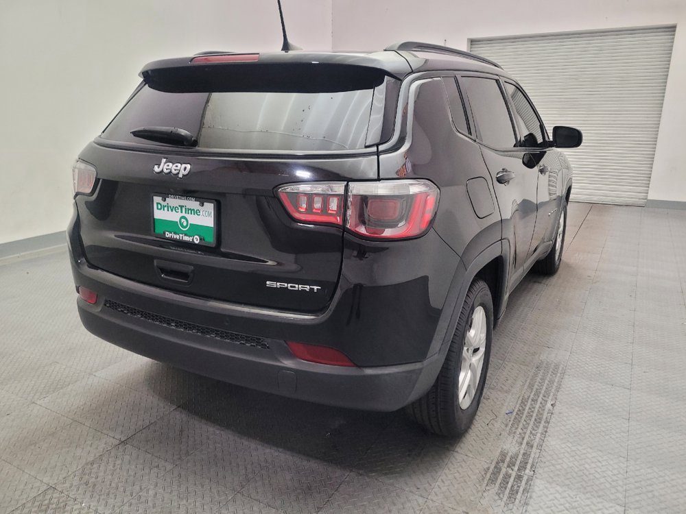 Used 2018 Jeep Compass Sport w/ Tech Group FWD image 7