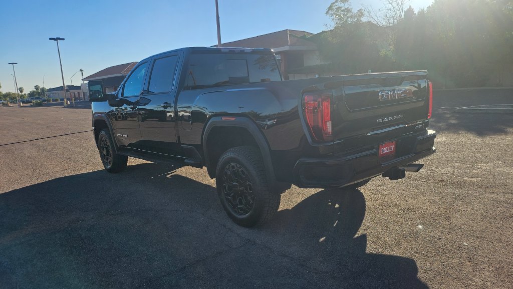 Used 2023 GMC Sierra 2500 AT4 w/ AT4 Premium Plus Package AWD/4WD image 8