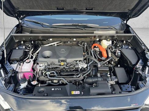 New 2025 Toyota RAV4 SE image 19