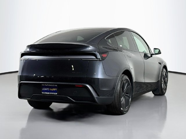 Used 2026 Tesla Model Y Long Range AWD/4WD image 7