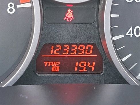 Used 2015 MAZDA MX-5 Miata Sport image 29