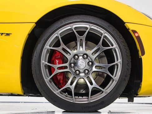 Used 2013 SRT Viper GTS w/ Track Pkg RWD image 17