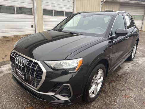 Used 2022 Audi Q3 2.0T Premium w/ Convenience Package image 11