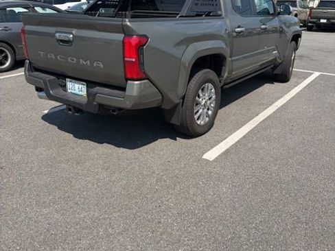 Used 2024 Toyota Tacoma Limited w/ Limited Package (LT) AWD/4WD image 2