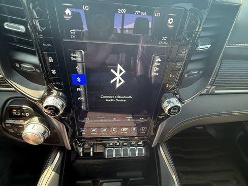Used 2020 RAM 1500 Limited AWD/4WD image 18