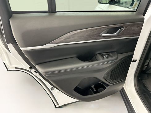 Used 2023 Jeep Grand Cherokee Limited w/ Trailer Tow Prep Group (B) image 27