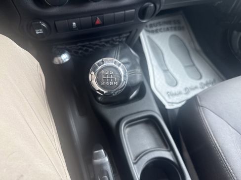 Used 2016 Jeep Wrangler Unlimited Sport w/ Connectivity Group AWD/4WD image 46