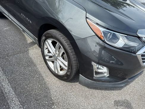 Used 2018 Chevrolet Equinox Premier FWD image 4