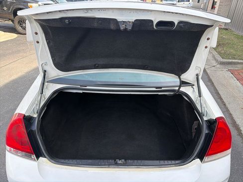 Used 2008 Chevrolet Impala LT w/ Luxury Edition Package image 18