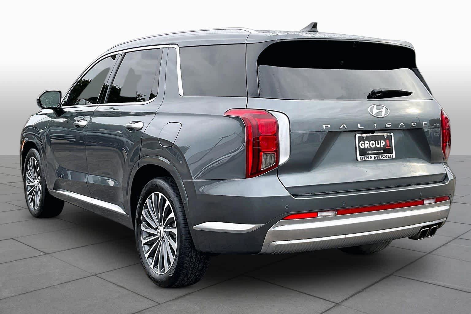 Used 2024 Hyundai Palisade Calligraphy FWD image 11