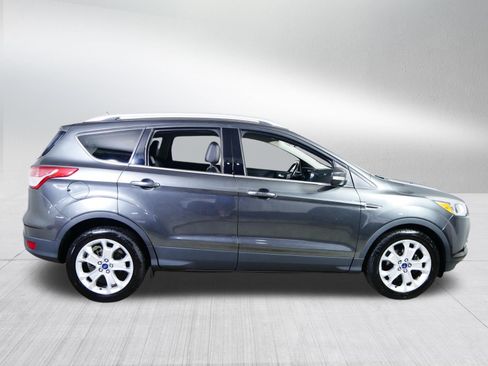 Used 2016 Ford Escape Titanium FWD image 8