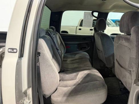 Used 2005 GMC Sierra 1500 SLE w/ Off-Road Package AWD/4WD image 18