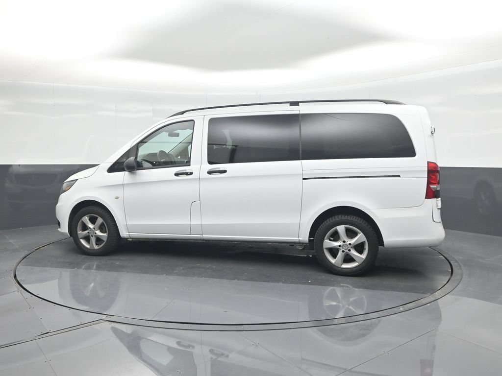 Used 2016 Mercedes-Benz Metris Passenger image 22