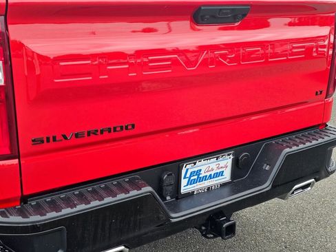 Used 2024 Chevrolet Silverado 1500 LT Trail Boss w/ Convenience Package II AWD/4WD image 24