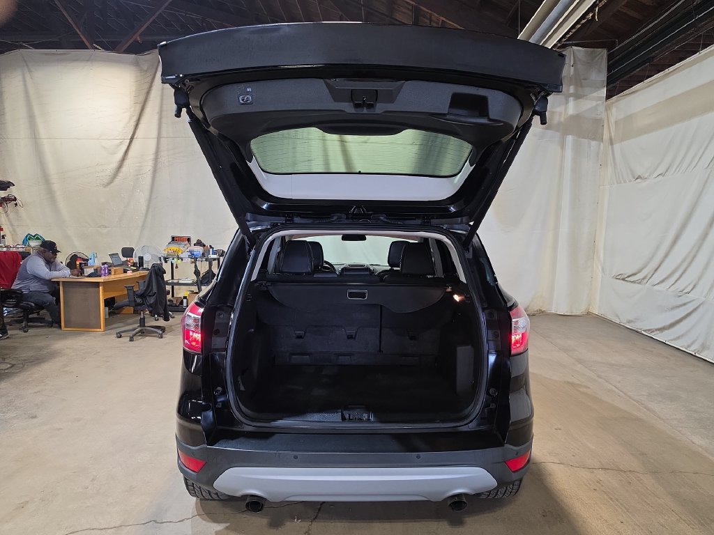 Used 2018 Ford Escape SEL FWD image 19