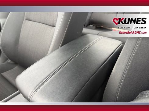 Used 2025 Nissan Altima 2.5 SV image 15