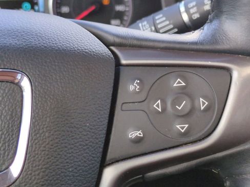 Used 2017 GMC Acadia SLT image 26