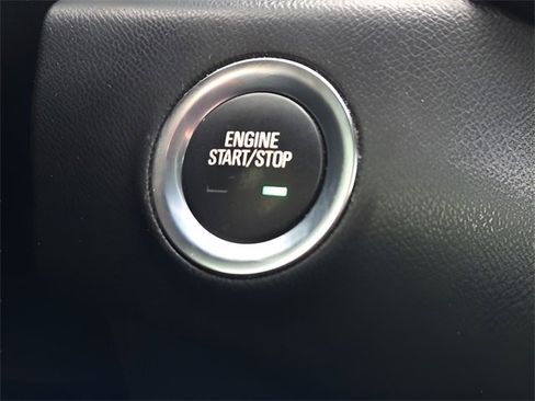 Used 2021 GMC Terrain SLE w/ Driver Convenience Package image 28