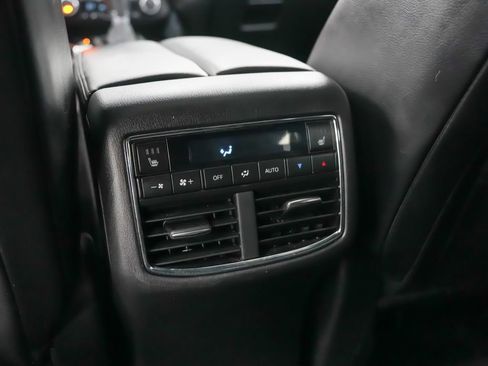 Used 2018 MAZDA CX-9 Grand Touring image 19