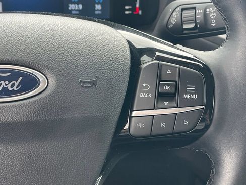 Used 2024 Ford Escape Active w/ Tech Pack #1 AWD/4WD image 18