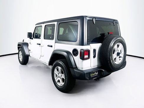Used 2021 Jeep Wrangler Sport S image 5