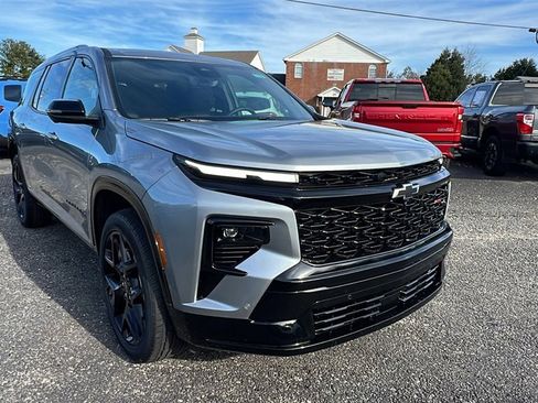New 2026 Chevrolet Traverse RS image 3