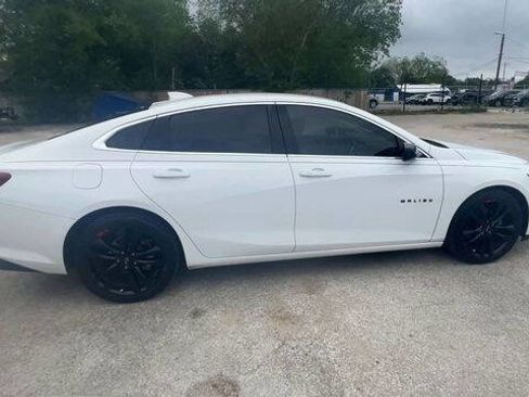 Used 2022 Chevrolet Malibu LT w/ Redline Edition image 9