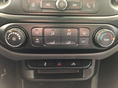 Certified 2021 Chevrolet Colorado W/T w/ Custom Special Edition image 24