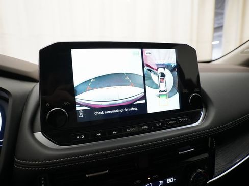 Used 2023 Nissan Rogue Platinum w/ Platinum Premium Package image 20