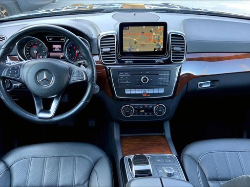 Used 2018 Mercedes-Benz GLS 450 4MATIC image 15
