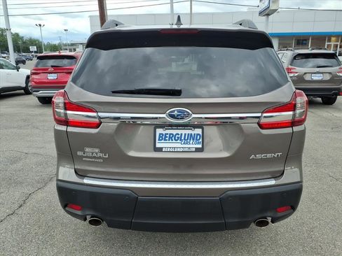 Used 2022 Subaru Ascent Premium w/ Convenience Package AWD/4WD image 5