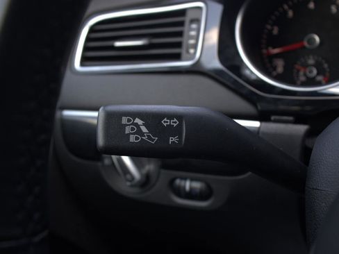 Used 2017 Volkswagen Jetta SEL image 34