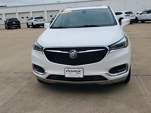 Used 2021 Buick Enclave Essence w/ Sound and Sites Package AWD/4WD image 3