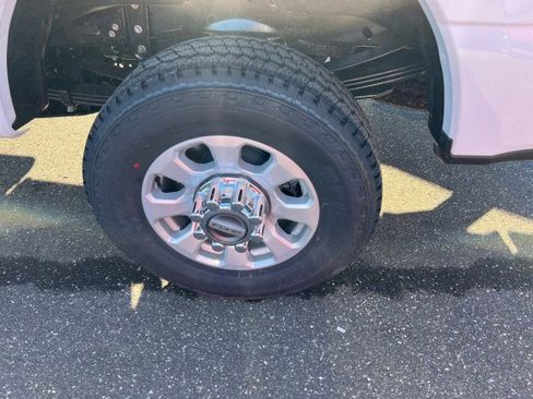 New 2024 Ford F350 XLT w/ FX4 Off-Road Package image 23