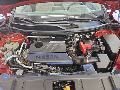 Used 2023 Nissan Rogue SV w/ SV Premium B Package image 30