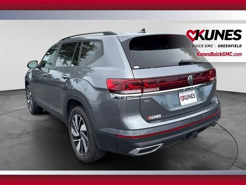 Used 2025 Volkswagen Atlas SE FWD image 9