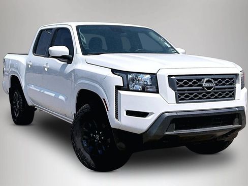 Used 2024 Nissan Frontier SV w/ Technology Package AWD/4WD image 1
