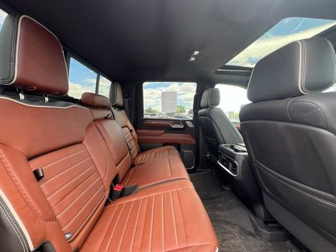 Used 2024 GMC Sierra 2500 Denali Ultimate w/ Max Trailering Package AWD/4WD image 14
