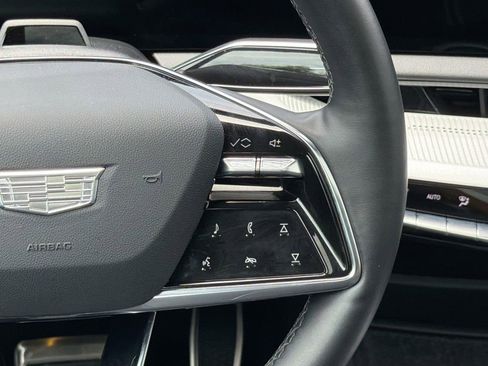 Certified 2025 Cadillac Optiq Sport 2 AWD/4WD image 10