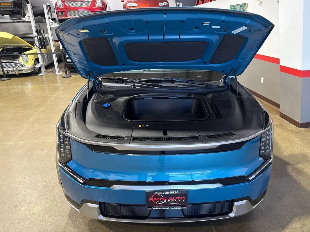 Used 2024 Kia EV9 Land w/ Towing Package AWD/4WD image 82